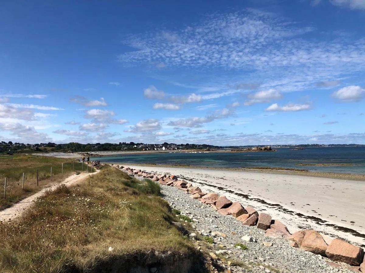 Campeggio Atypique Roulotte Les Pieds Dans L'Eau Hotel Penvénan